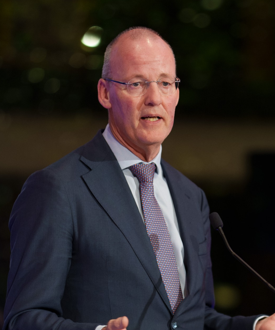 Klaas Knot | Keynote Speaker | Chartwell Speakers